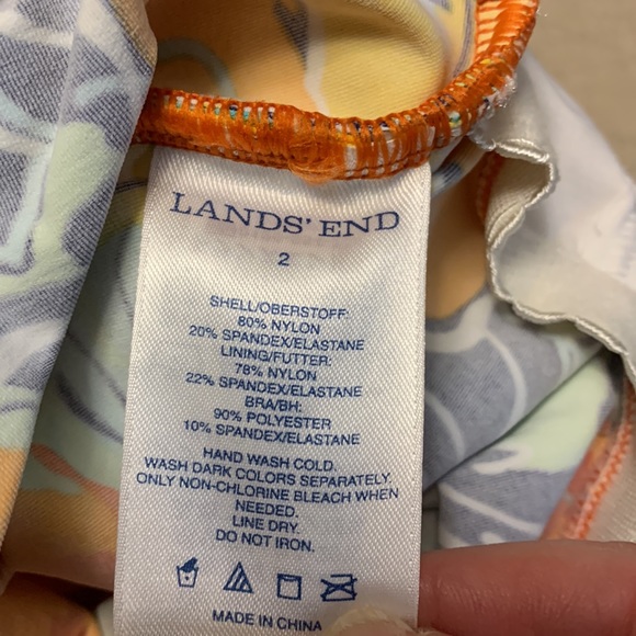 Land’s End Swim Womens Floral Halter Tankini top size 2 regular - Picture 3 of 3